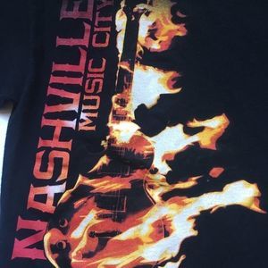 Nashville Music City flaming guitar tee. Size M